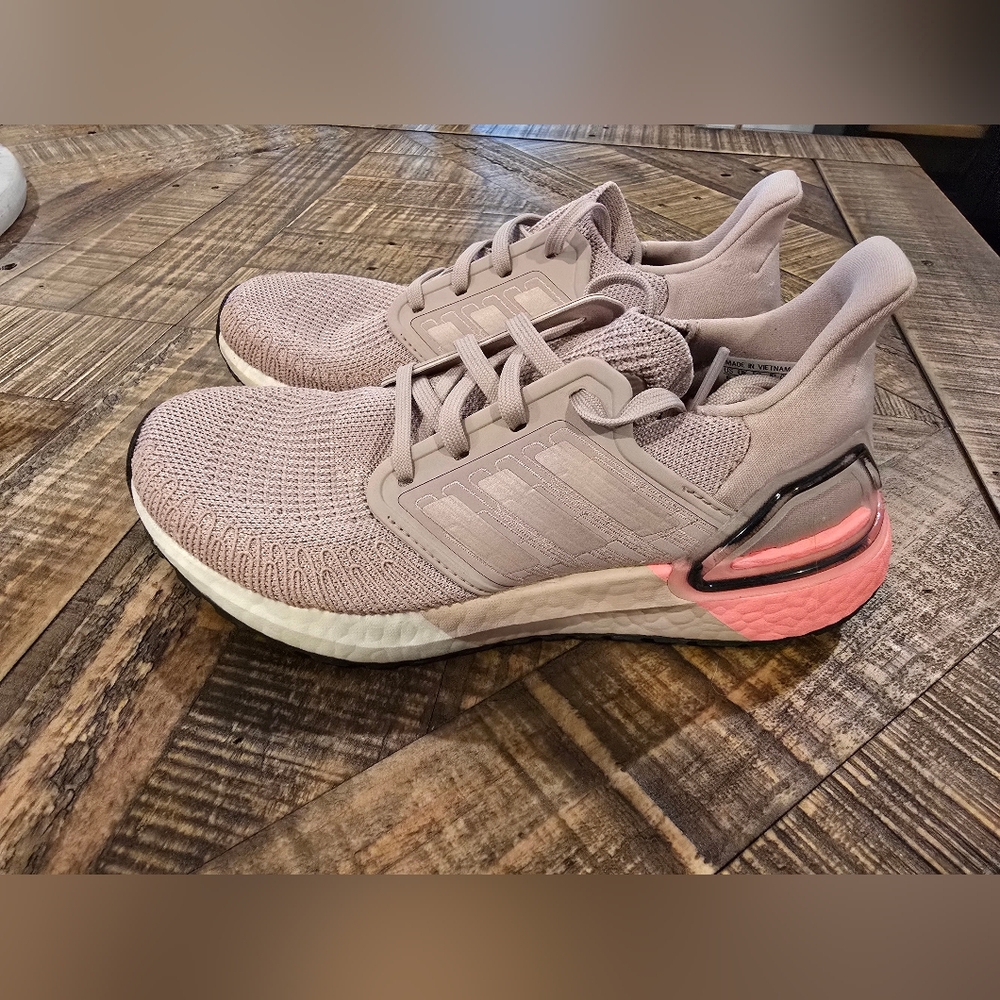 Adidas Women's Size 6 Ultra Boost Blush Athletic Sneakers